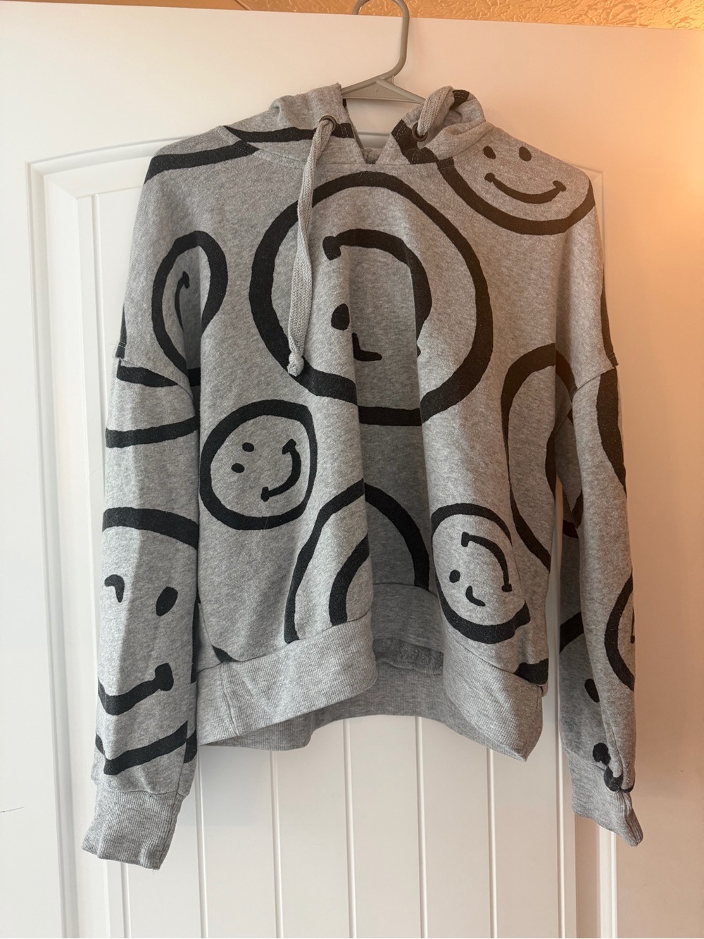 Vintage Havana Gray Hoodie with Black Smiley Print
